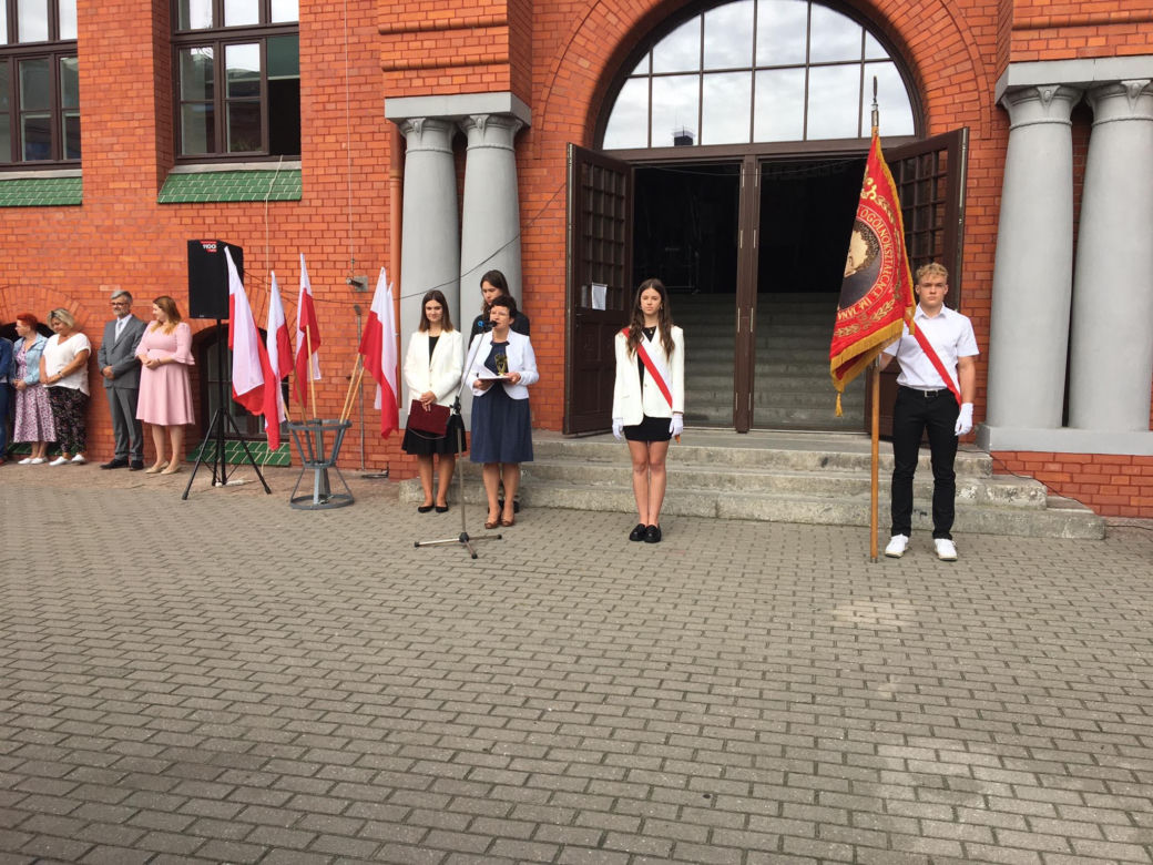 Rozpoczęcie roku szkolnego w II LO w Grudziądzu