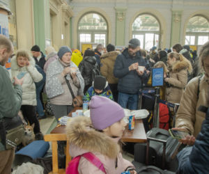 700 wolontariuszy pomaga Ukraińcom w ramach Społecznego Centrum Pomocy. Mają wielkie serca i ogrom pracy!