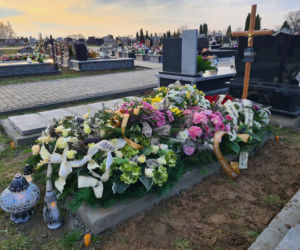 Grób zamordowanego i spalonego Andrzeja B