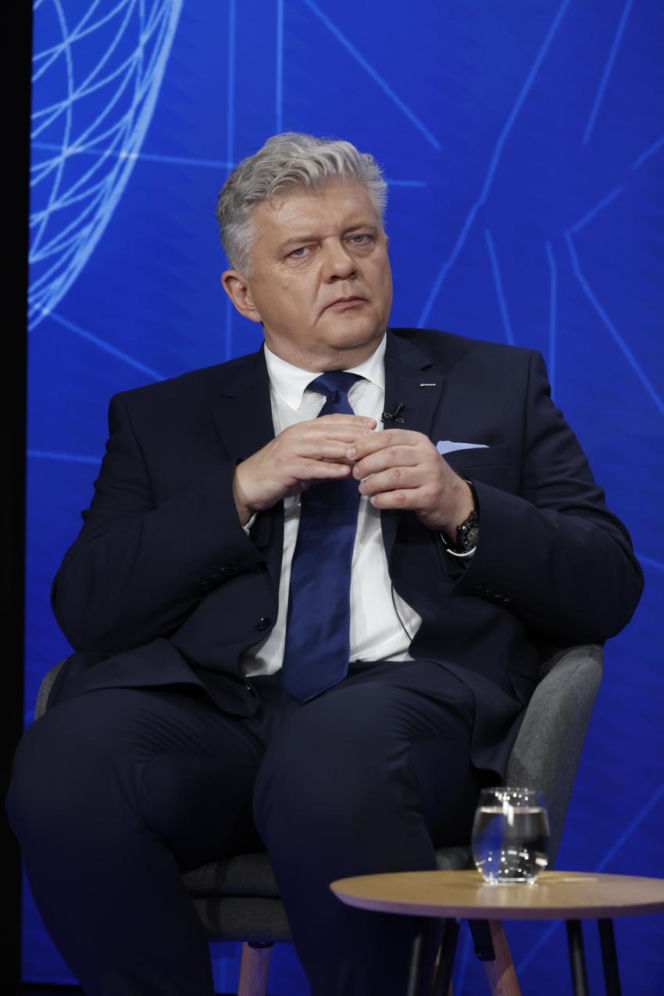 Debata local content