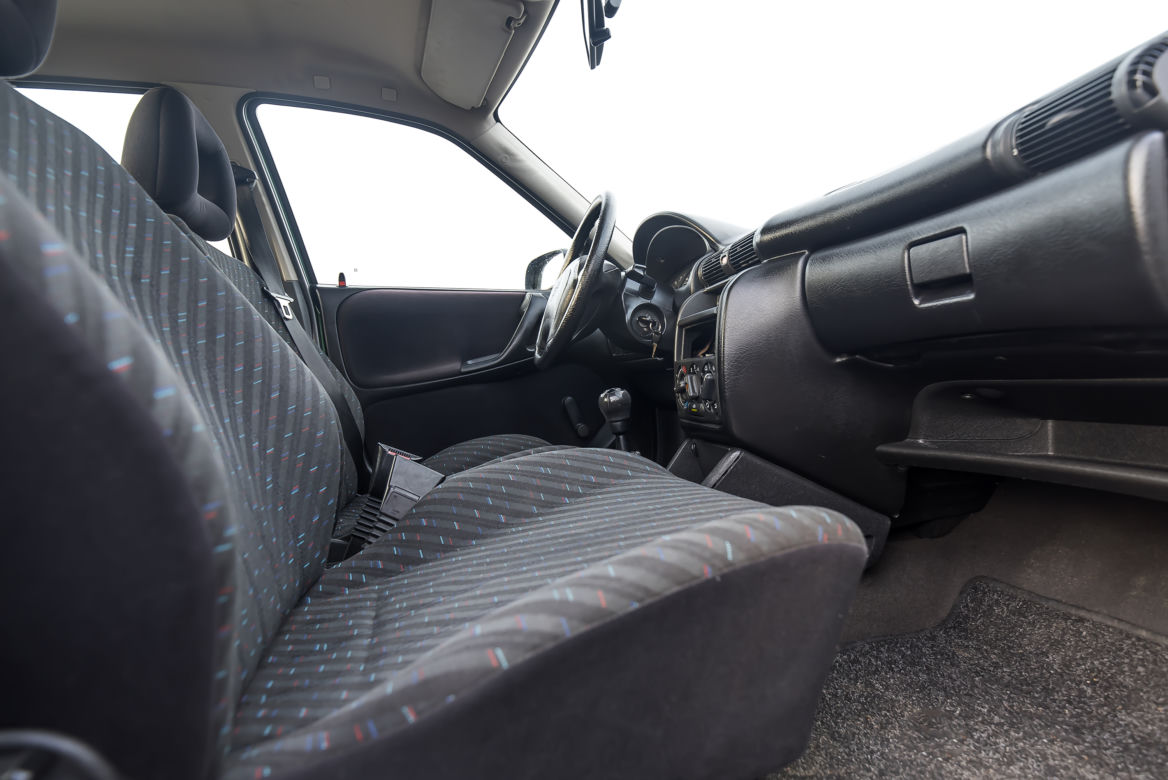 Opel Astra Classic F 1.4 8V 60 KM GL Base