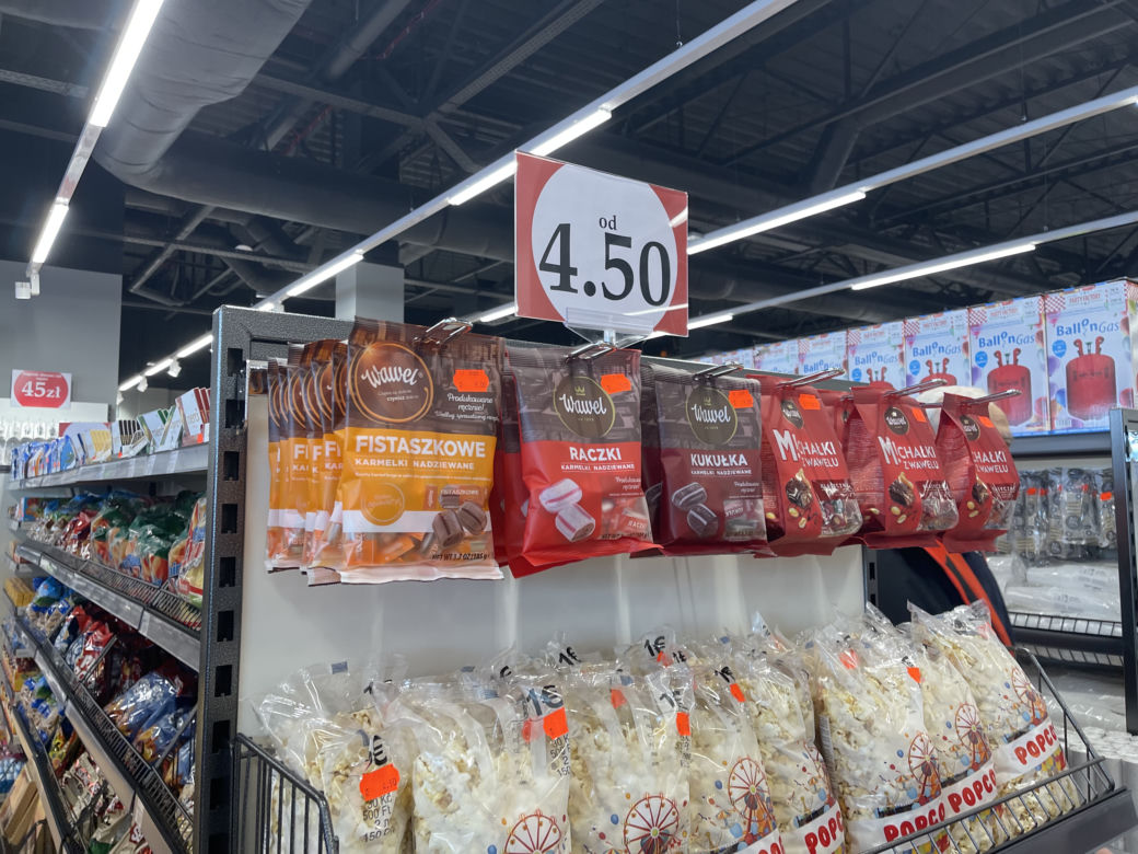 Otwarcie pierwszego w Polsce sklepu Woolworth w centrum handlowym Atut w Krakowie