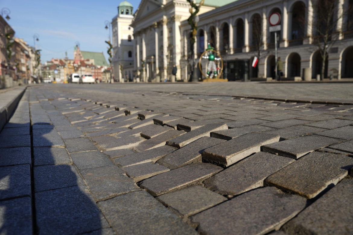 Nawierzchnia na Krakowskim Przedmieściu w Warszawie