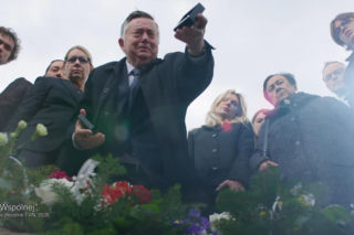 Na Wspólnej, odc. 4268. Włodek (Mieczysław Hryniewicz), Monika (Sylwia Gliwa), Renata (Marta Jankowska), Sławek (Mariusz Słupiński), Żaneta (Anna Guzik),Helena (Małgorzata Peczyńska), Damian (Waldemar Błaszczyk), Kajtek (Mikołaj Szostek)