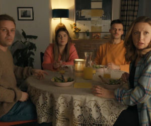 Barwy szczęścia odc. 3411. Hubert (Marek Molak), Agata (Natalia Zambrzycka), Asia (Anna Gzyra), Ignacy (Olaf Staszkiewicz)