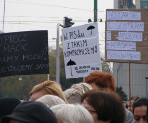 Czarny i biały protest w Poznaniu