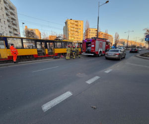 Warszawa. Potrącenie pieszego na torowisku