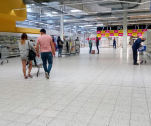 Ostatnie chwile działalności hipermarketu Tesco w Szczecinie