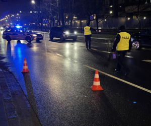 Potrącenie na przejściu w centrum. Pieszy w stanie krytycznym