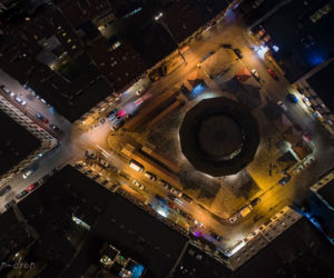 Kraków niczym Las Vegas. Takich zdjęć nocnego miasta jeszcze nie widziałeś!