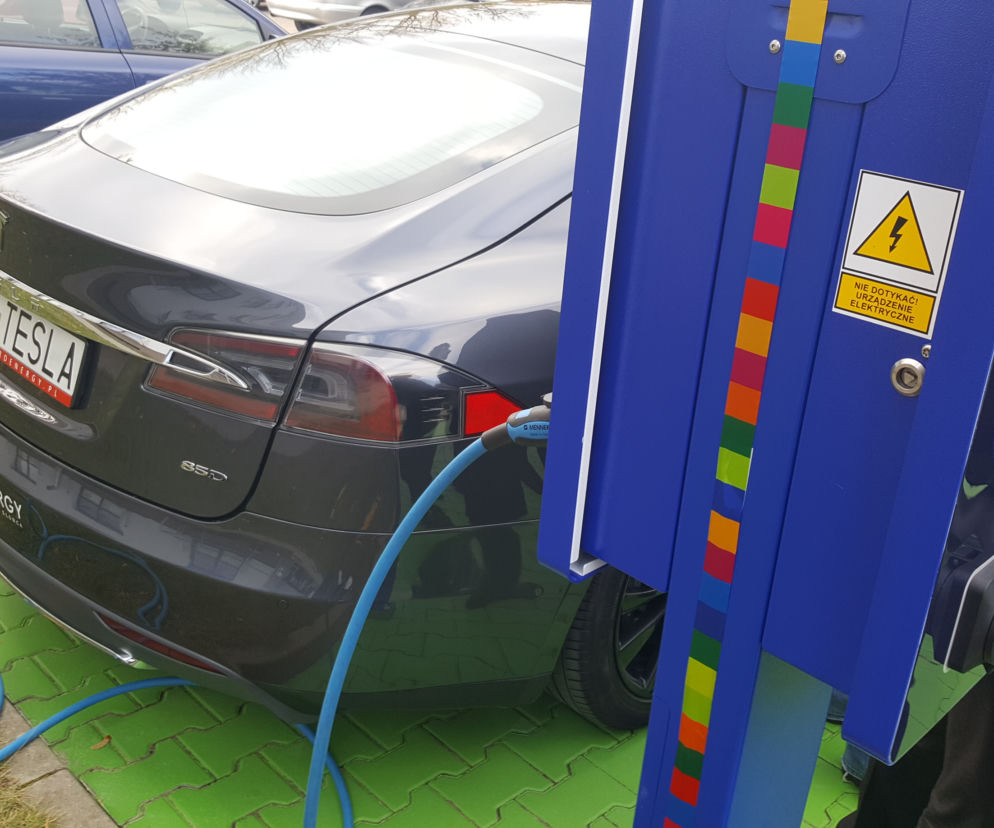 Ładowarka aut elektrycznych