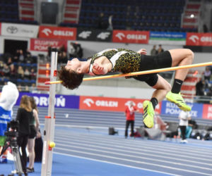 Halowe mistrzostwa Polski w Kujawsko-Pomorskiej Arenie Toruń. Zdjęcia kibiców i zawodników