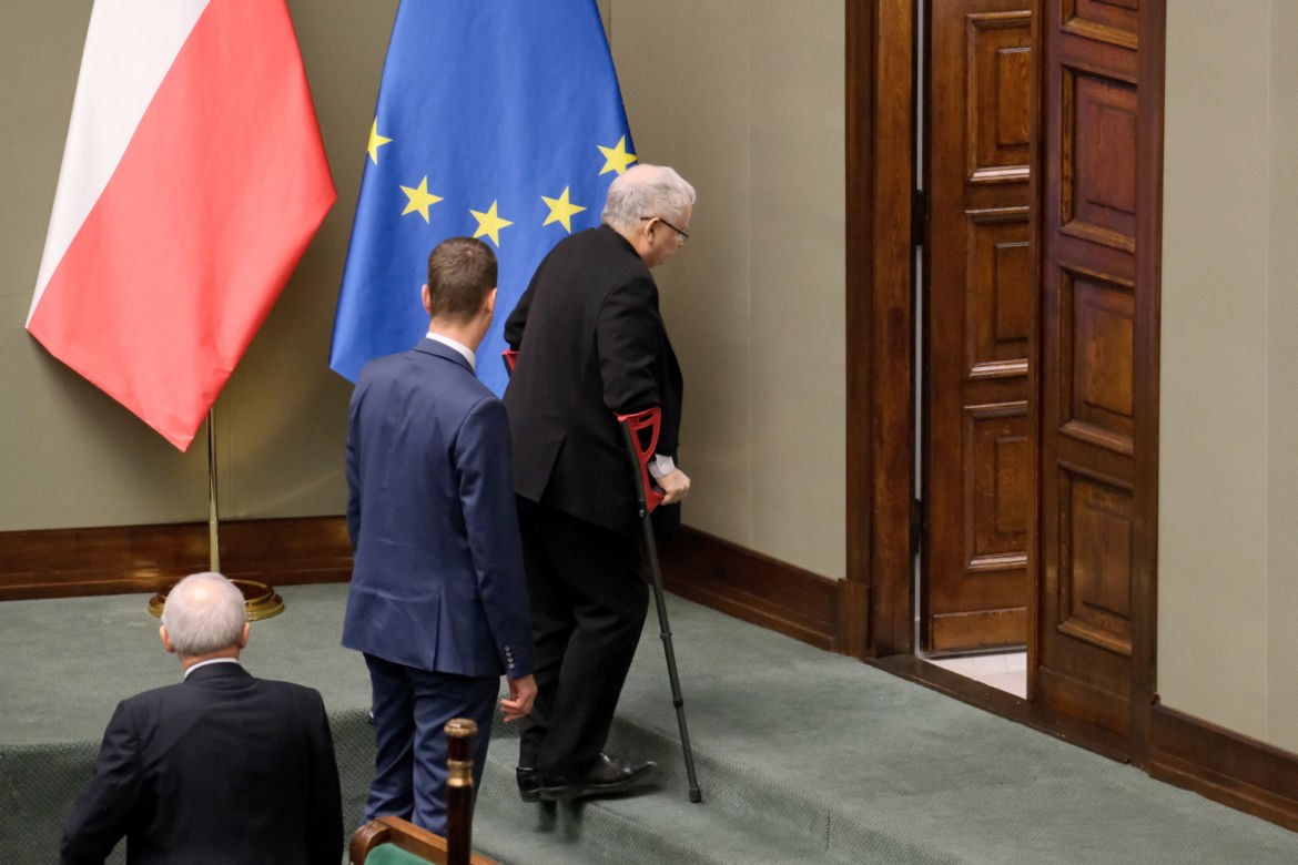 Jarosław Kaczyński po ciężkiej operacji kolana