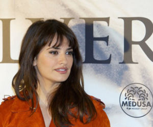 Penelope Cruz kwitnie w ciąży i oceanie