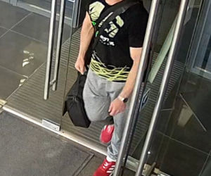 Okradł biuro w Bydgoszczy! Poznajesz tego mężczyznę? [ZDJĘCIA]