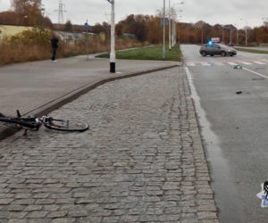 Rowerzysta potrącony na przejeździe rowerowym