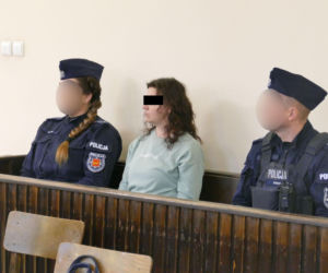 Urodziła i porzuciła dziecko obok pustostanu. Mała Wiktoria cudem przeżyła