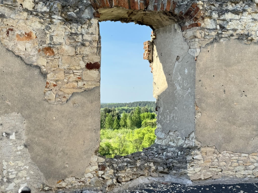 Pomysł na wycieczkę z całą rodziną. Odwiedźcie zamek w Janowcu! [ZDJĘCIA]