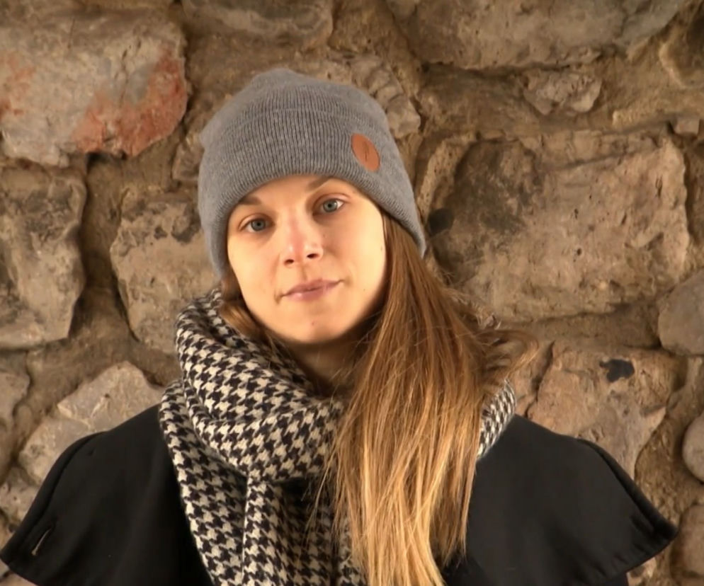 Wnuczka Jana Peszka miała zostać aktorką, a wylądowała w takim miejscu. Potrzebowała pieniędzy