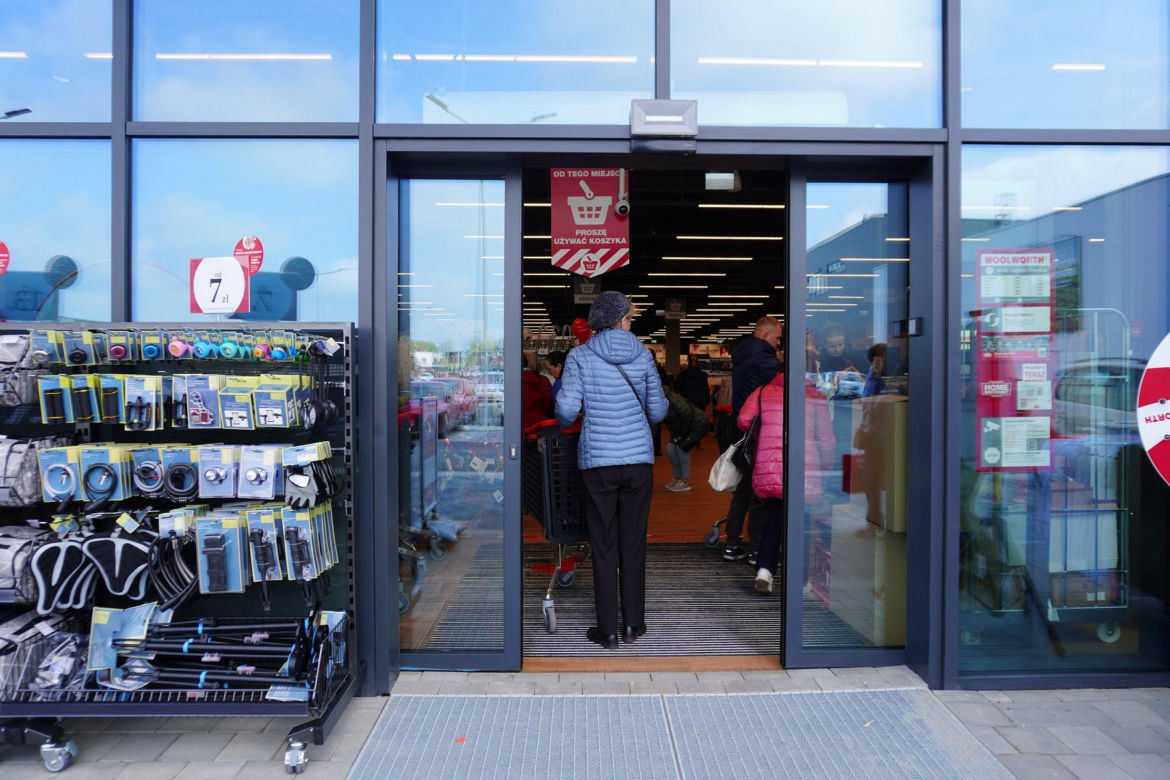 Tłumy na otwarciu Woolworth w Katowicach