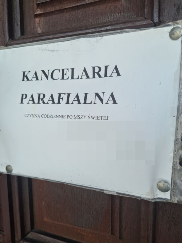 Parafia Domostawa. Ksiądz przelał sobie 2 miliony złotych [GALERIA]