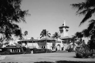 Rezydencja w Palm Beach nazywana jest Zimowym Białem Domem