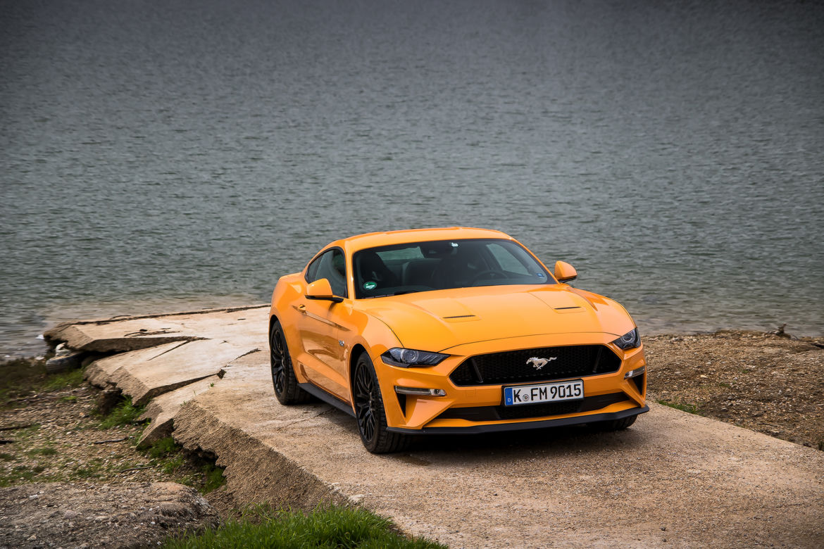 Ford Mustang GT 5.0 V8 Fastback lifting 2018 
