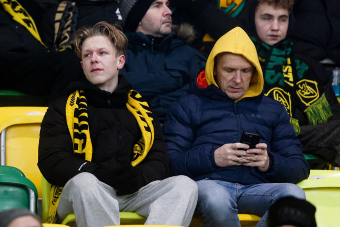 Kibice GKS Katowice dopingowali piłkarzy w meczu z Pogonią