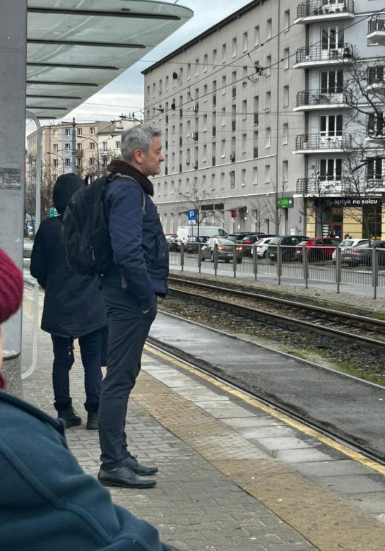 Robert Biedroń zaczepiany w tramwaju przez współpasażerów