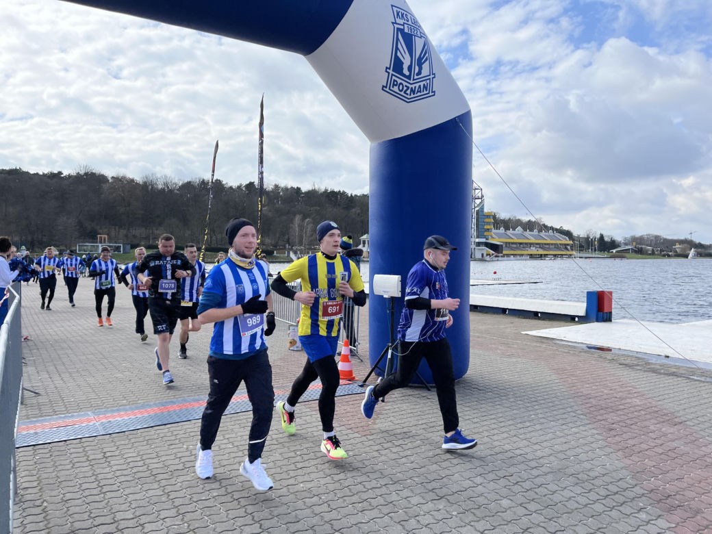 Kibolska Dycha 2024. Wyjątkowy bieg kibiców Lecha Poznań