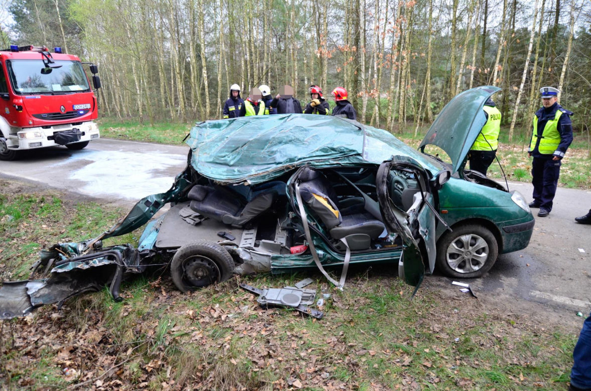 Tragiczny wypadek w Klamrach. Siedmioro nastolatków zginęło w nocy