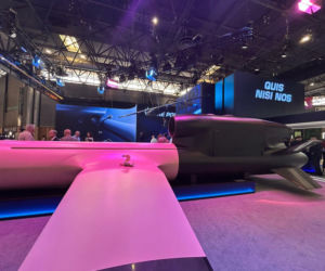 FP-5 „Flamingo” i makiety rakiet FP-7 oraz FP-9