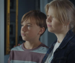 M jak miłość, odcinek 1908. Lenka (Olga Cybińska), Misiek (Aleksander Bożyk), Paweł (Rafał Mroczek), Kinga (Katarzyna Cichopek), Piotrek (Marcin Mroczek)