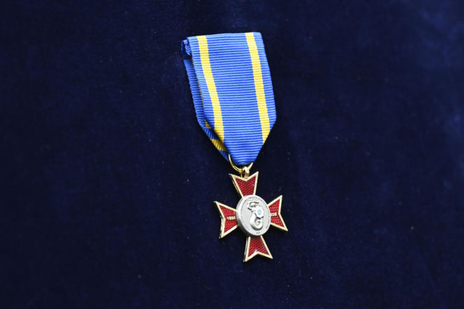 Młody policjant zginął w potwornym wypadku. Pogrzeb Kacpra Mierzejewskiego