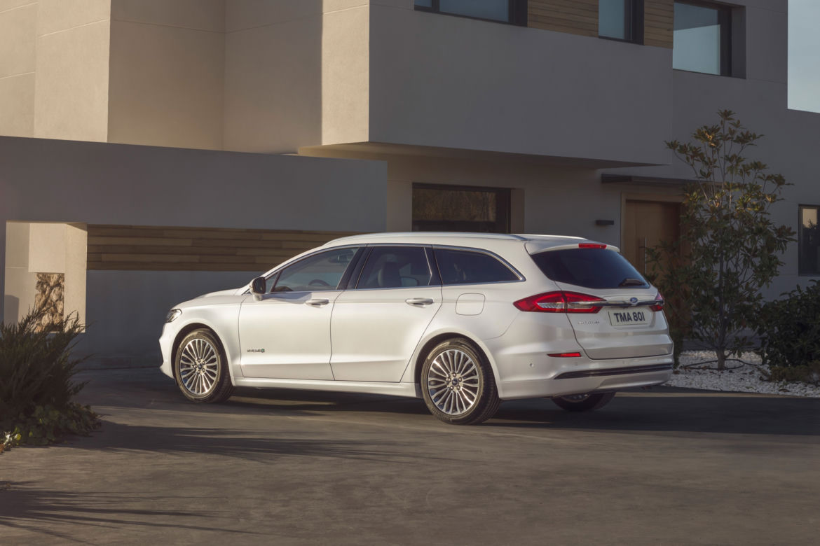 Ford Mondeo Hybrid kombi