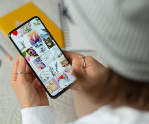 Jak zrobić porządek w zdjęciach w telefonie? Poznaj proste sposoby, by nie stracić cennych wspomnień