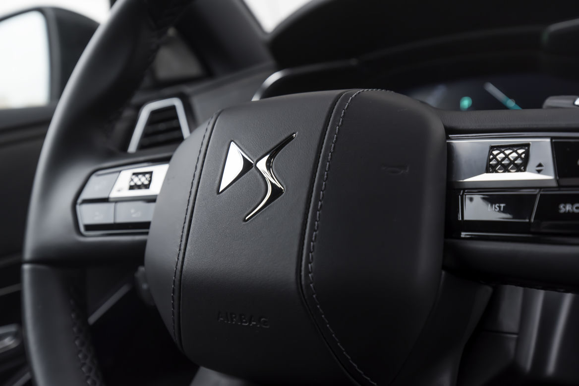 DS 7 Crossback E-Tense 300 4x4 Louvre