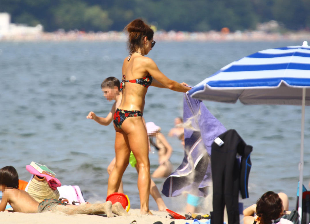Marta Kaczyńska nad Bałykiem niczym grecka bogini!