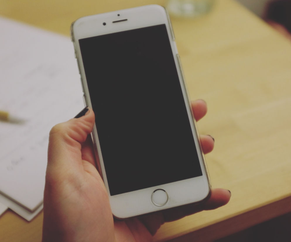 Kliknęła link z SMS-a – z jej konta zniknęło 20 tys. złotych!