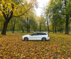 Volvo V60 T8 Twin Engine AWD R-Design AT8