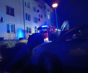 Dramatyczne sceny na Dolnym Śląsku. W pożarze mieszkania zginęła jedna osoba