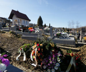 Zastrzelił żonę, zostali pochowani w jednym grobie