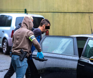 Zabił rodziców. Nie trafi za kratki