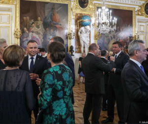 Prezydent Andrzej Duda ucztuję Mikiem Pencem