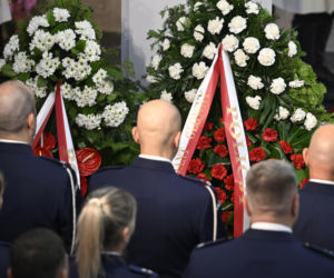 Młody policjant zginął w potwornym wypadku. Pogrzeb Kacpra Mierzejewskiego