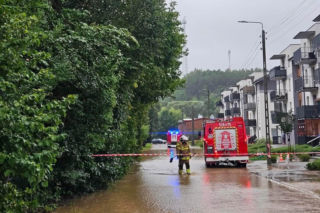Burze i wichury nad Polską. Ponad 4 tys. interwencji, WOT w gotowości