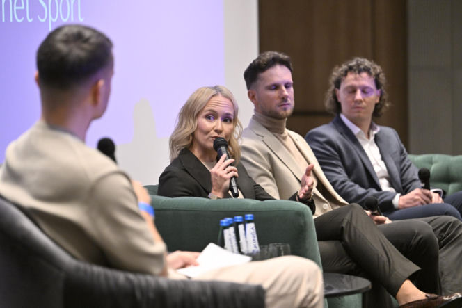 Iga Świątek i Daria Abramowicz na konferencji