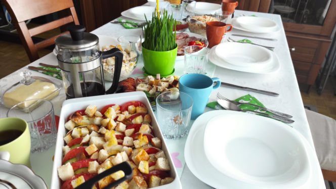 Wielkanoc 2026 roku. Mniej jedzenia, mniej gości. Tak Polacy planują tegoroczne święta