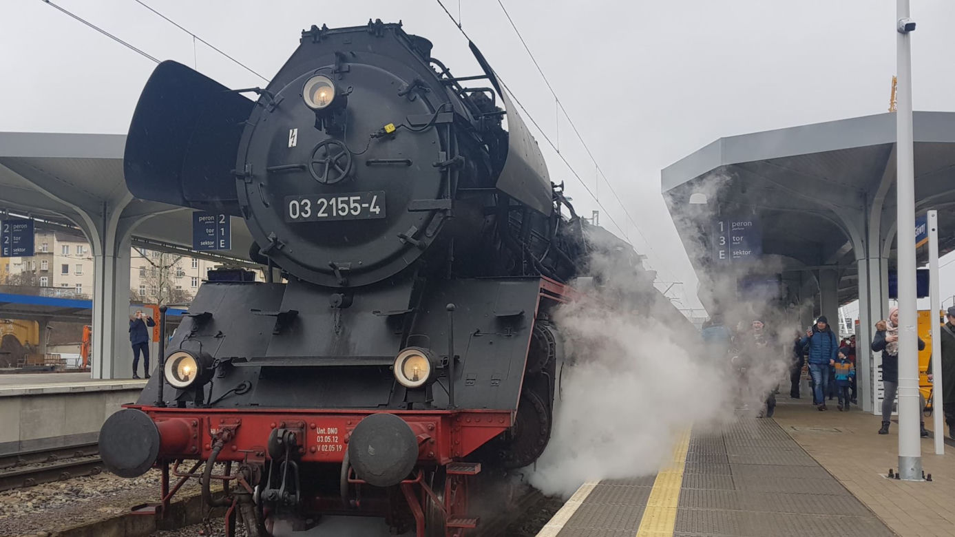 Zabytkowy pociąg na stacji Szczecin Główny