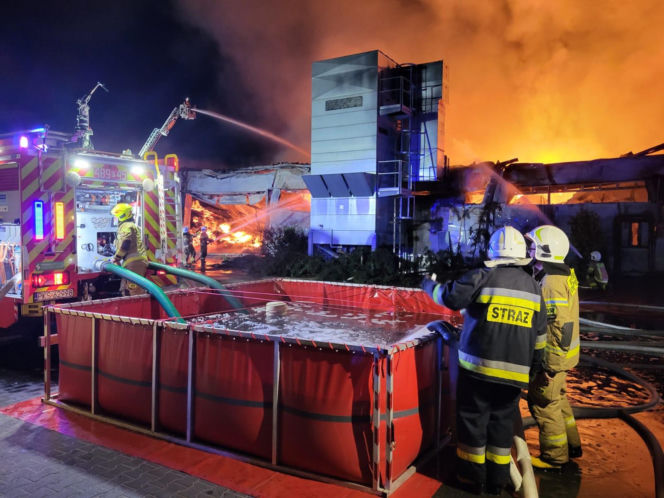 Robot gaszący. Akcja strażaków w Racocie
